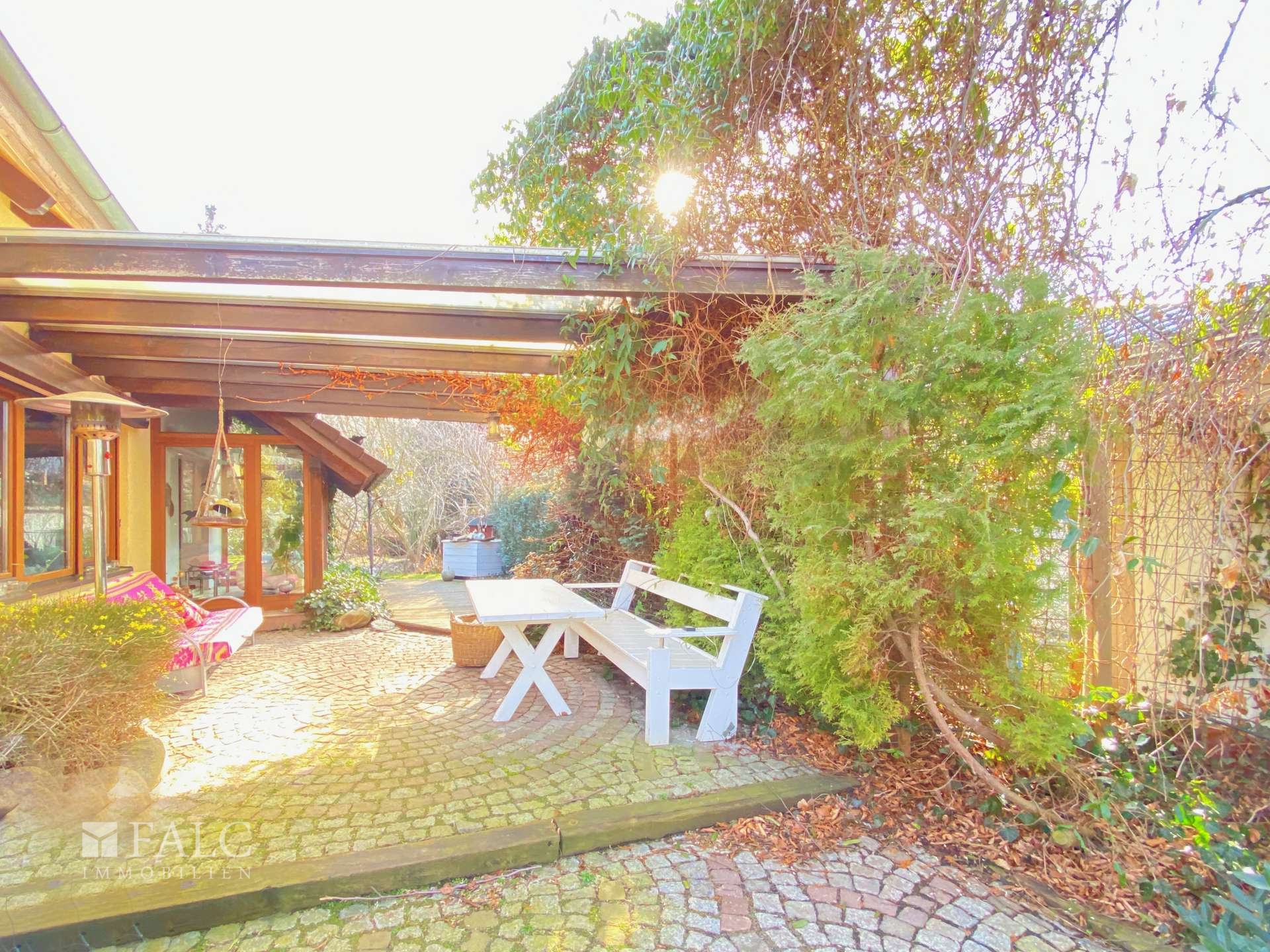 Terrasse überdacht